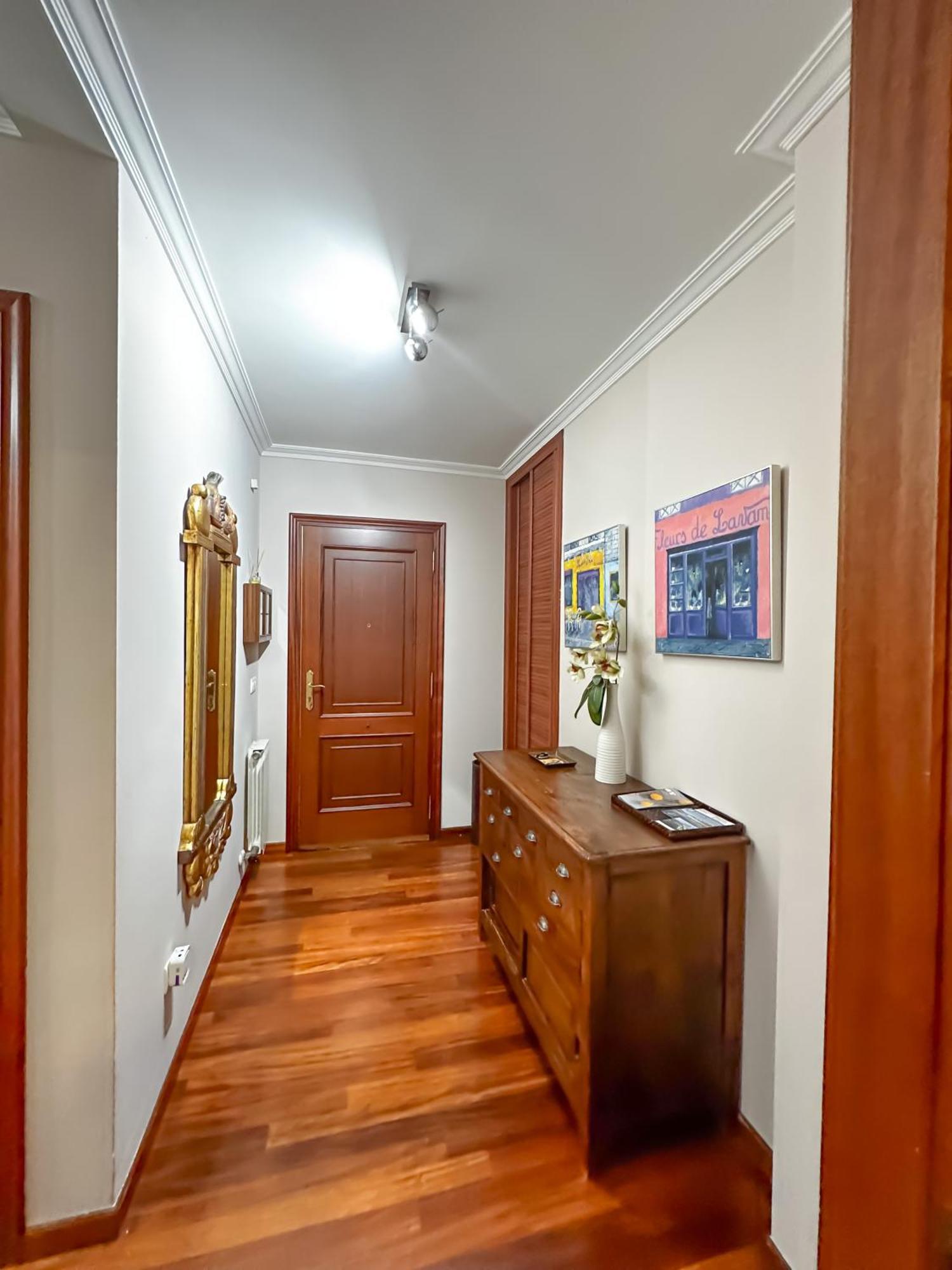 Apartamento Completo, Amplio, Muy Iluminado Y Con Plaza De Garaje Incluida. О Грове Екстериор снимка