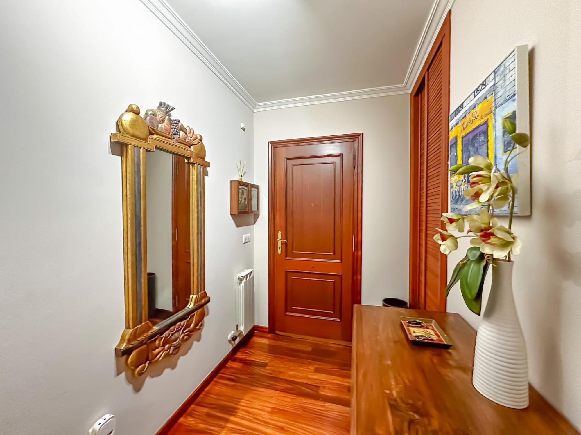 Apartamento Completo, Amplio, Muy Iluminado Y Con Plaza De Garaje Incluida. О Грове Екстериор снимка