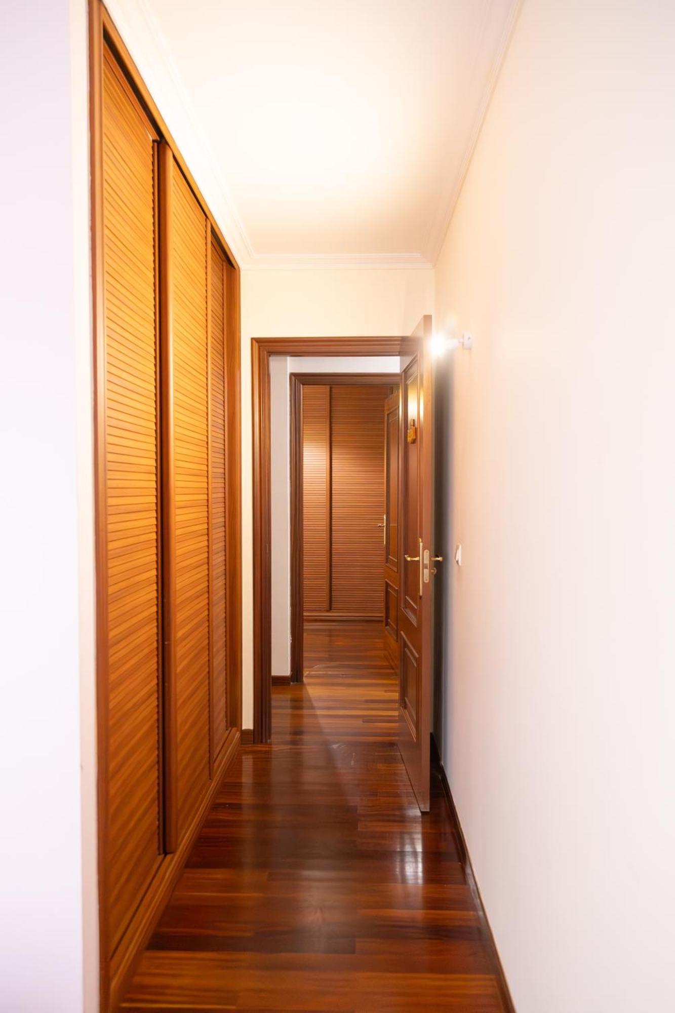 Apartamento Completo, Amplio, Muy Iluminado Y Con Plaza De Garaje Incluida. О Грове Екстериор снимка