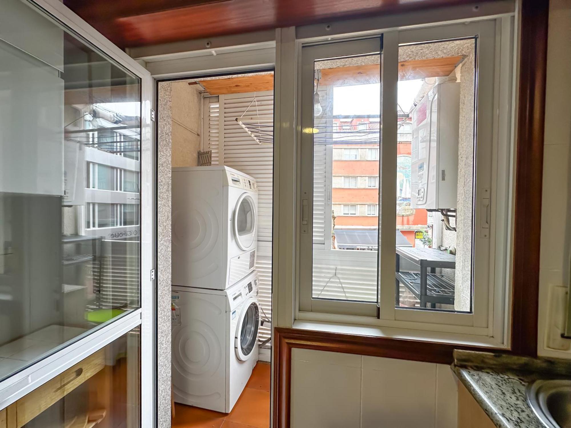 Apartamento Completo, Amplio, Muy Iluminado Y Con Plaza De Garaje Incluida. О Грове Екстериор снимка