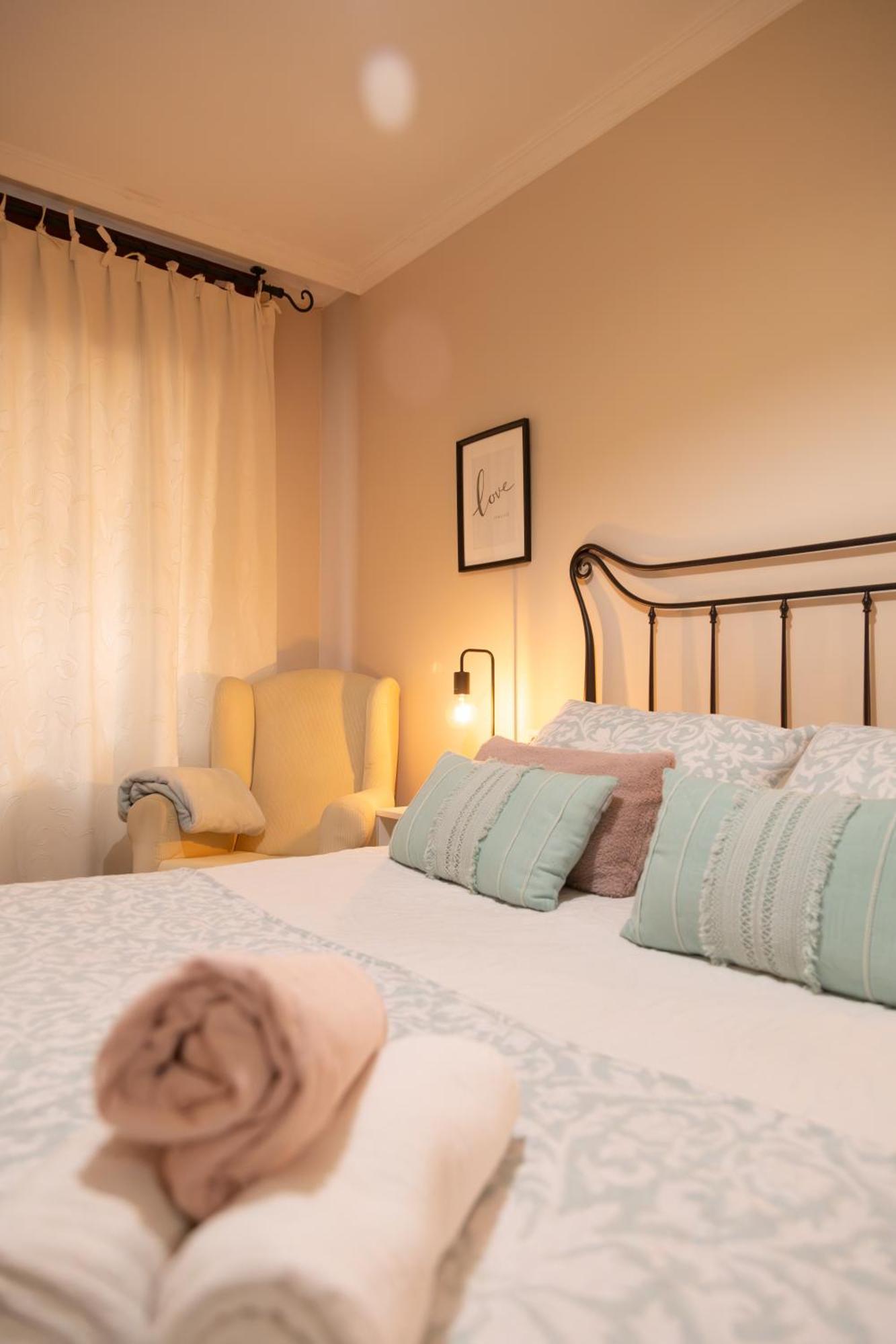 Apartamento Completo, Amplio, Muy Iluminado Y Con Plaza De Garaje Incluida. О Грове Екстериор снимка