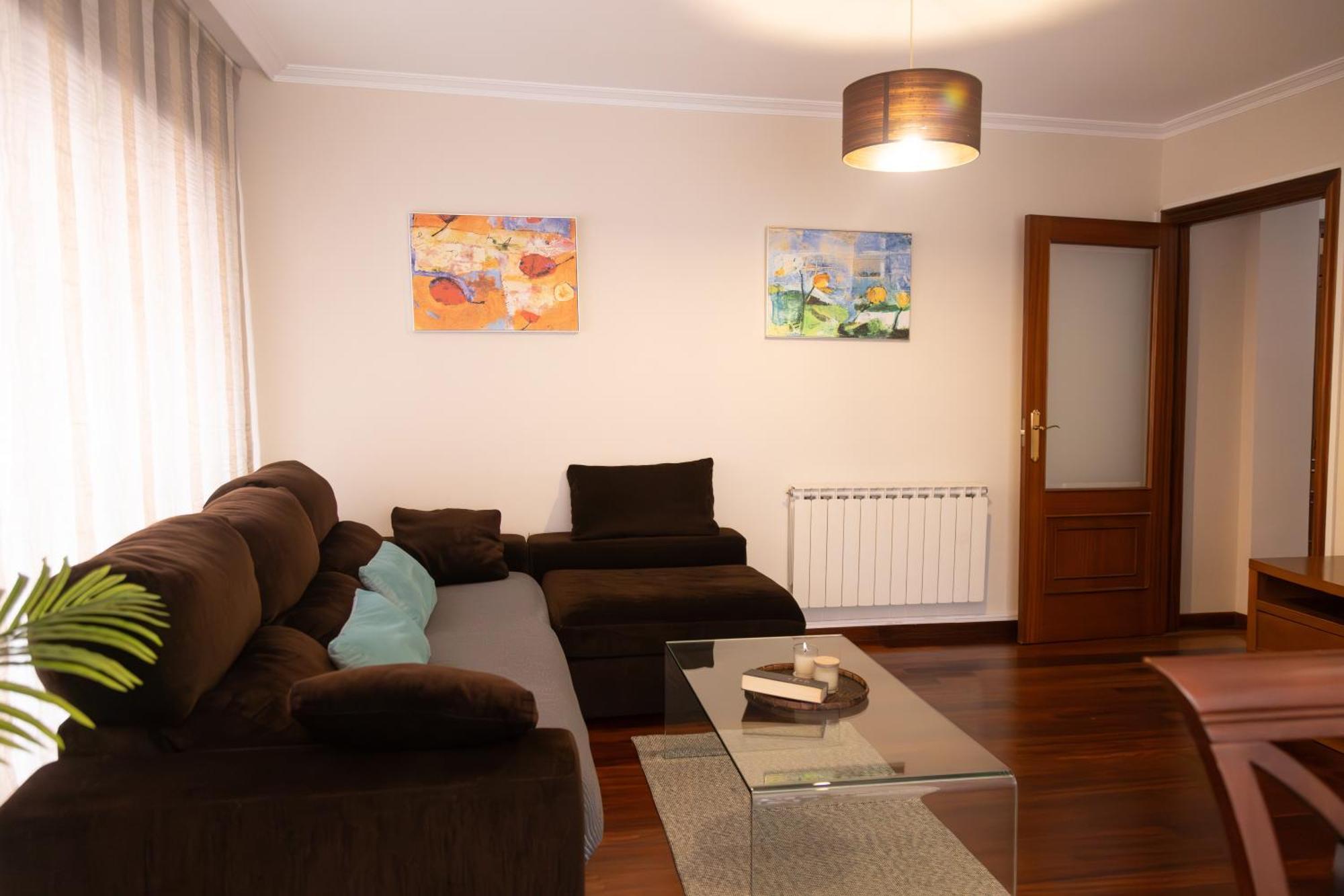 Apartamento Completo, Amplio, Muy Iluminado Y Con Plaza De Garaje Incluida. О Грове Екстериор снимка