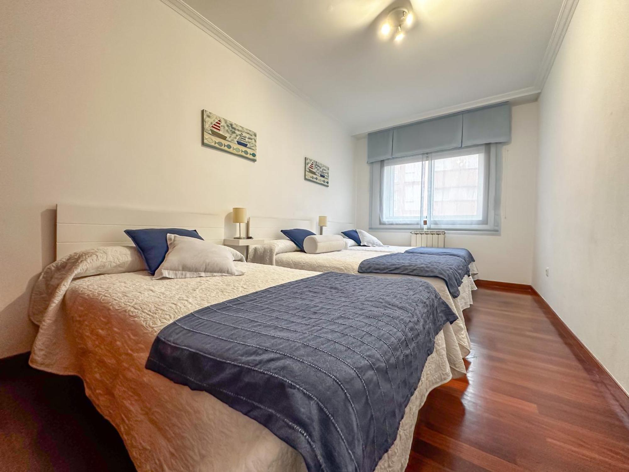 Apartamento Completo, Amplio, Muy Iluminado Y Con Plaza De Garaje Incluida. О Грове Екстериор снимка
