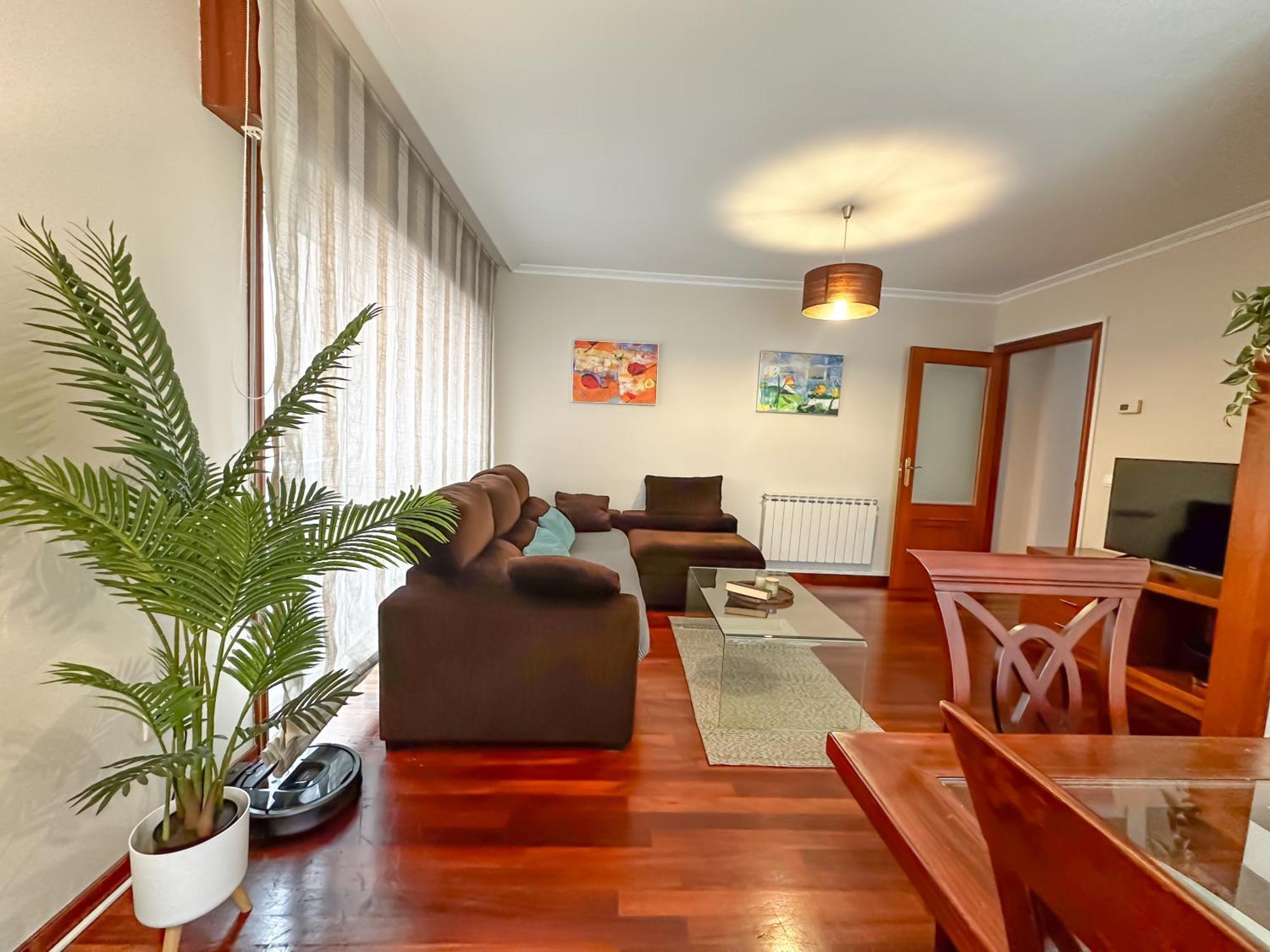 Apartamento Completo, Amplio, Muy Iluminado Y Con Plaza De Garaje Incluida. О Грове Екстериор снимка