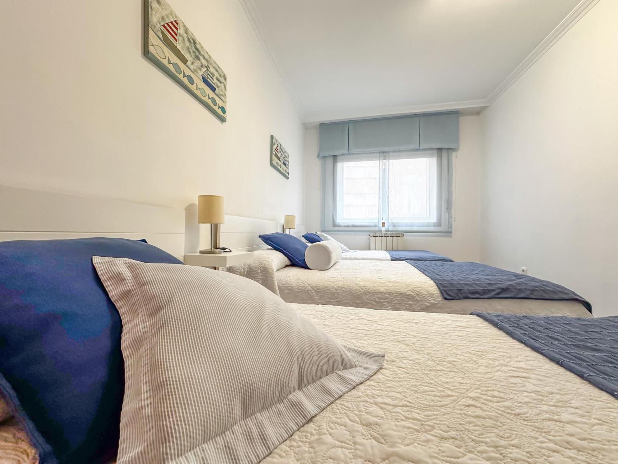 Apartamento Completo, Amplio, Muy Iluminado Y Con Plaza De Garaje Incluida. О Грове Екстериор снимка